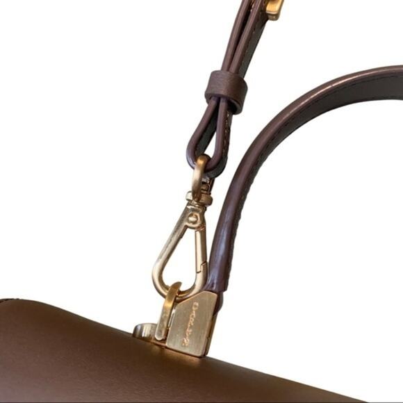 Brown Modern Leather Purse - Picture 10 of 16